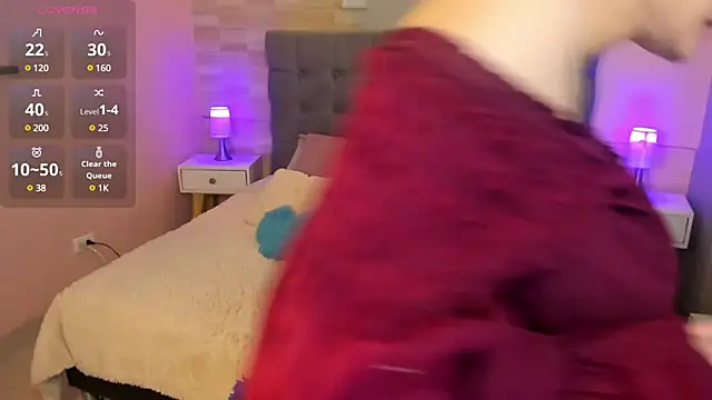  Abril W online show from March 16, 2025, 9:26 pm