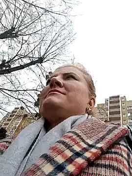 Snapshot of LizaCakes chatting on March 13, 2025, 12:13 pm LizaCakes online show from March 13, 2025, 12:13 pm