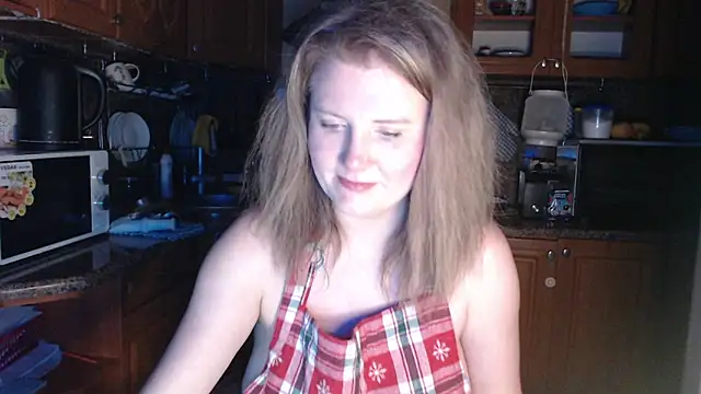 Snapshot of LizaCakes chatting on March 18, 2025, 5:23 pm LizaCakes online show from March 18, 2025, 5:23 pm