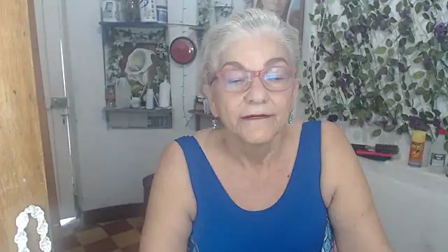 Snapshot of FunnyGrandma chatting on April 30, 2026, 7:10 pm FunnyGrandma online show from April 30, 2026, 7:10 pm
