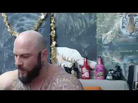 Snapshot of viking_30 chatting on February 11, 2026, 7:47 pm viking 30 online show from February 11, 2026, 7:47 pm