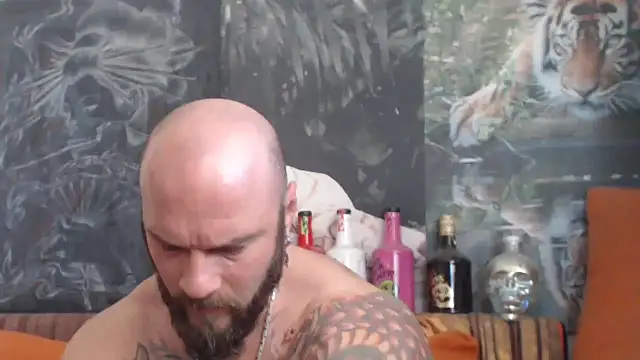 Snapshot of viking_30 chatting on October 31, 2025, 8:11 am viking 30 online show from October 31, 2025, 8:11 am