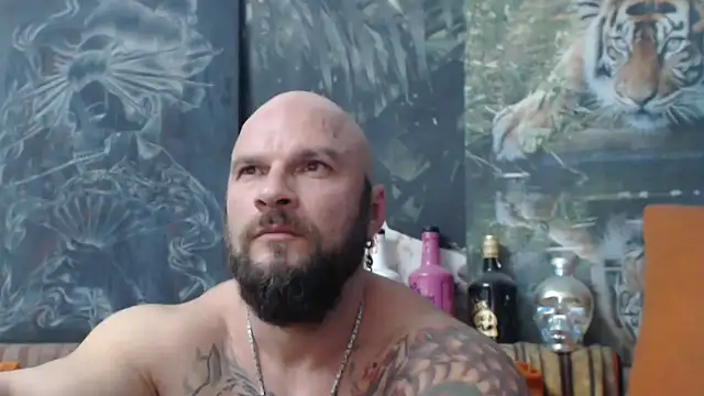 Snapshot of viking_30 chatting on October 31, 2025, 8:16 pm viking 30 online show from October 31, 2025, 8:16 pm