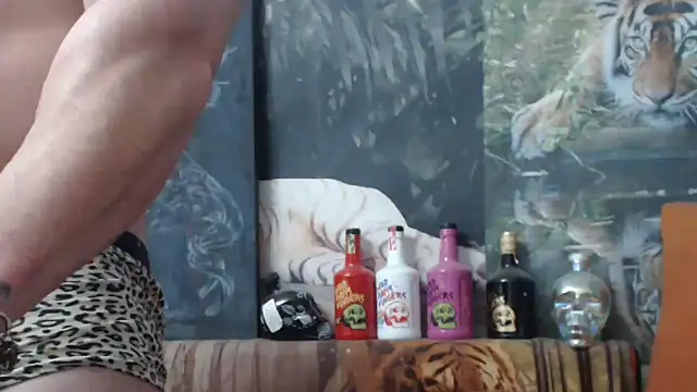 Snapshot of viking_30 chatting on November 10, 2025, 7:30 pm viking 30 online show from November 10, 2025, 7:30 pm