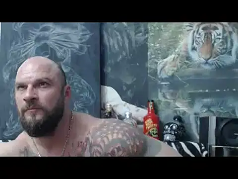 Snapshot of viking_30 chatting on April 17, 2026, 6:11 pm viking 30 online show from April 17, 2026, 6:11 pm