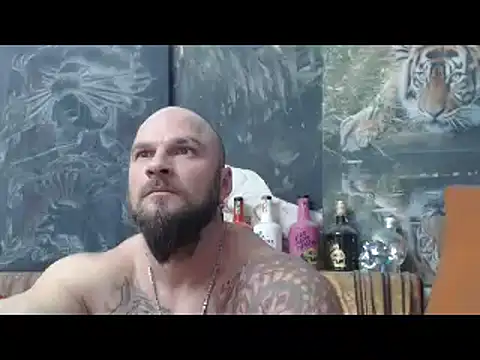 Snapshot of viking_30 chatting on December 18, 2025, 8:01 pm viking 30 online show from December 18, 2025, 8:01 pm