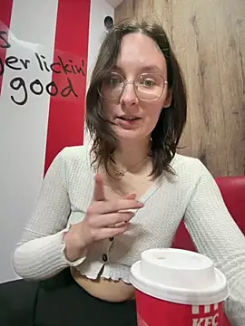 The Snowwhitee online show from April 7, 2026, 9:11 am