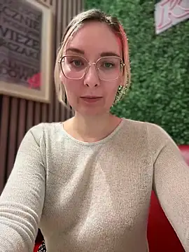 The Snowwhitee online show from March 18, 2025, 7:12 pm