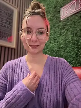 The Snowwhitee online show from March 16, 2025, 9:38 am