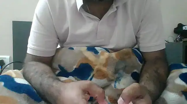 coolrocky346 online show from December 31, 2024, 2:14 pm