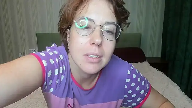 ClassyLiza online show from September 27, 2025, 8:04 pm