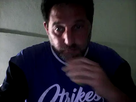 Snapshot of Reload_033 chatting on June 1, 2026, 2:34 am Reload 033 online show from June 1, 2026, 2:34 am