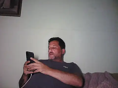 Snapshot of Reload_033 chatting on April 24, 2026, 12:23 am Reload 033 online show from April 24, 2026, 12:23 am