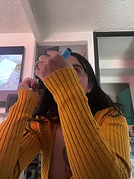 EmmyEvans1 online show from February 13, 2026, 8:42 pm