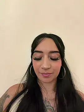 EmmyEvans1 online show from April 8, 2026, 7:48 pm