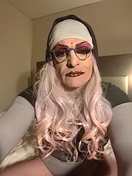 dwtmelina1979 online show from February 23, 2025, 3:24 am