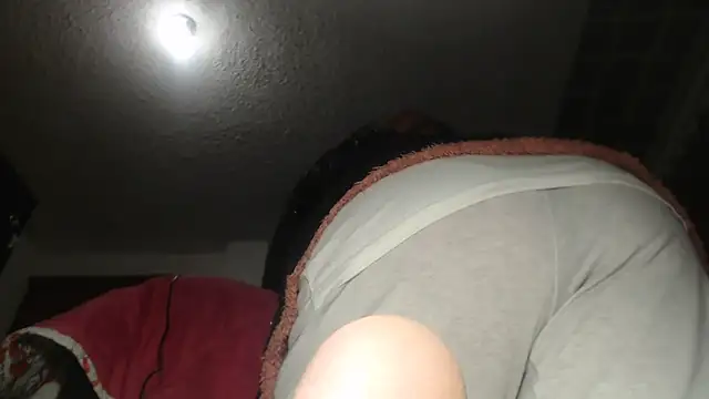 prettyangelsquirt online show from November 1, 2025, 2:22 pm