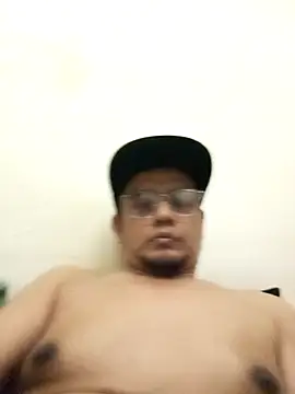 Snapshot of mrbubbaibrahim chatting on October 31, 2025, 9:22 pm mrbubbaibrahim online show from October 31, 2025, 9:22 pm