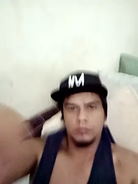 Snapshot of mrbubbaibrahim chatting on January 12, 2026, 5:47 am mrbubbaibrahim online show from January 12, 2026, 5:47 am