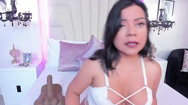 Snapshot of Sofiia_W26 chatting on May 7, 2026, 12:41 pm Sofiia W26 online show from May 7, 2026, 12:41 pm