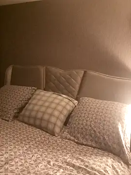 Snapshot of Antonio11111x chatting on February 24, 2026, 10:32 pm Antonio11111x online show from February 24, 2026, 10:32 pm