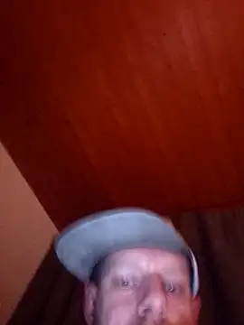 Kw8585kw online show from November 29, 2025, 3:12 pm