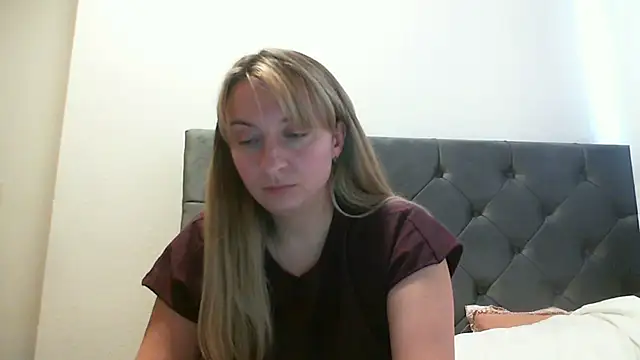 SusanCurt online show from November 4, 2025, 11:25 am