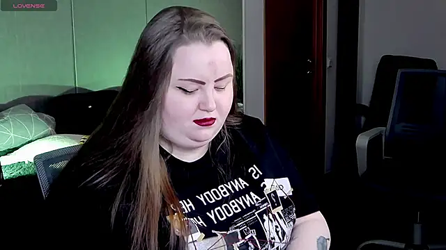 Snapshot of EMMA__CONNOR chatting on March 18, 2025, 12:19 am EMMA  CONNOR online show from March 18, 2025, 12:19 am