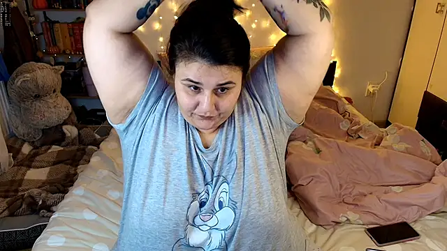 naughtykiss online show from November 13, 2025, 4:33 pm