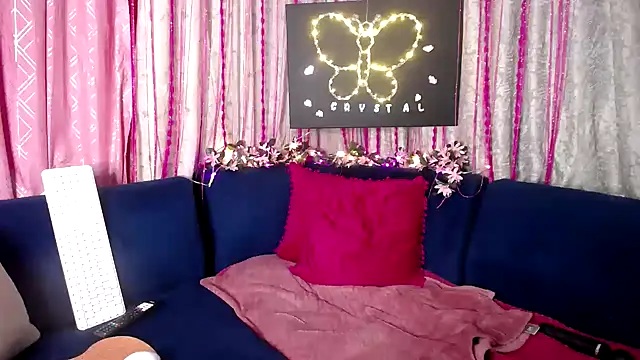 crystalbxx online show from March 24, 2026, 5:13 pm