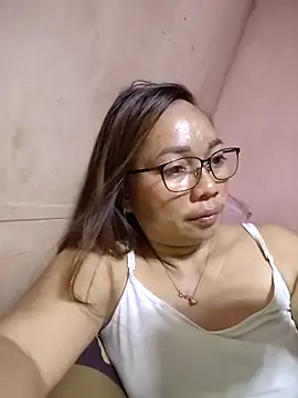 Snapshot of asianwet4u chatting on March 8, 2026, 6:28 am asianwet4u online show from March 8, 2026, 6:28 am