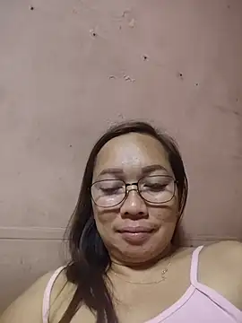 asianwet4u online show from May 20, 2026, 5:10 pm
