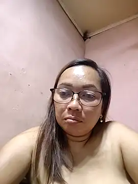asianwet4u online show from April 25, 2026, 1:52 pm