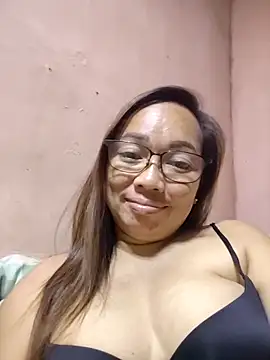 Snapshot of asianwet4u chatting on April 1, 2026, 5:54 pm asianwet4u online show from April 1, 2026, 5:54 pm