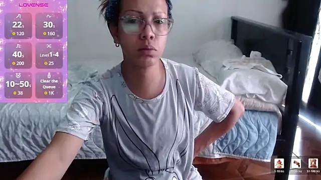 Snapshot of sensual_nataliee chatting on March 18, 2026, 1:35 pm sensual nataliee online show from March 18, 2026, 1:35 pm