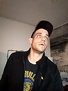 Codymc89 online show from October 31, 2025, 4:03 pm