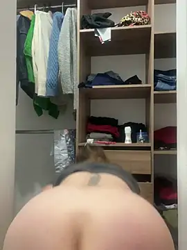 Snapshot of moniquerainx chatting on March 23, 2025, 6:05 am moniquerainx online show from March 23, 2025, 6:05 am