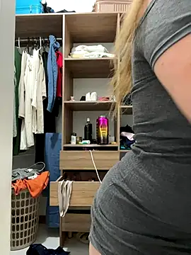 Snapshot of moniquerainx chatting on November 7, 2025, 2:49 am moniquerainx online show from November 7, 2025, 2:49 am