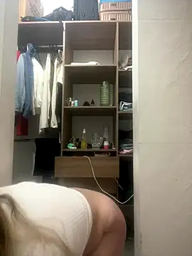 moniquerainx online show from January 6, 2026, 12:47 am