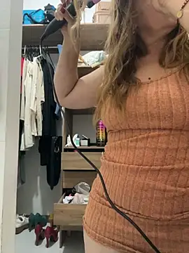 Snapshot of moniquerainx chatting on October 23, 2025, 11:03 pm moniquerainx online show from October 23, 2025, 11:03 pm