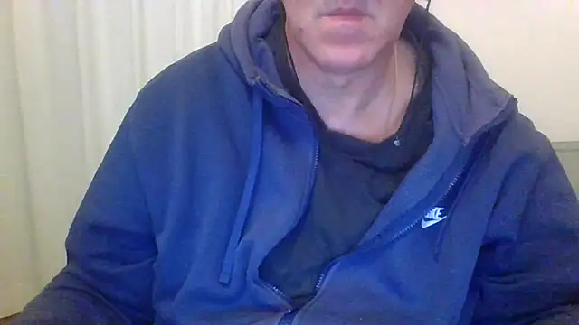 Snapshot of ANONIMO7735 chatting on November 4, 2025, 5:50 pm ANONIMO7735 online show from November 4, 2025, 5:50 pm