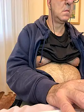 Snapshot of ANONIMO7735 chatting on November 29, 2025, 6:35 am ANONIMO7735 online show from November 29, 2025, 6:35 am