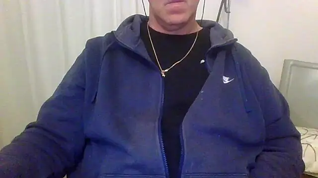 Snapshot of ANONIMO7735 chatting on November 10, 2025, 5:40 pm ANONIMO7735 online show from November 10, 2025, 5:40 pm