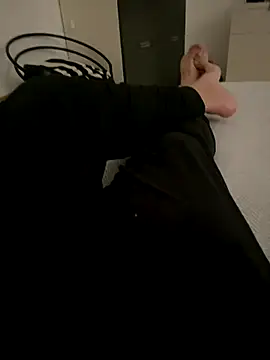 Snapshot of ANONIMO7735 chatting on October 27, 2025, 2:07 pm ANONIMO7735 online show from October 27, 2025, 2:07 pm