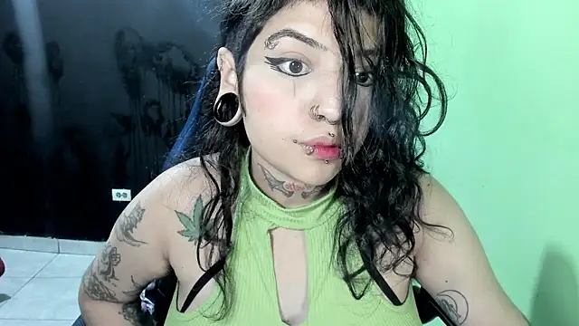 Snapshot of pink_dustt chatting on December 4, 2024, 12:57 am pink dustt online show from December 4, 2024, 12:57 am