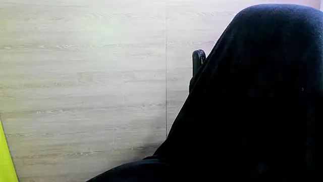 Snapshot of pink_dustt chatting on October 7, 2025, 2:12 am pink dustt online show from October 7, 2025, 2:12 am