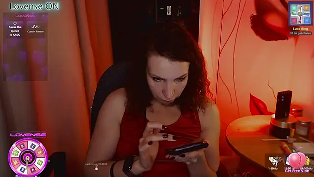 Snapshot of JohansonKatie chatting on February 27, 2025, 1:19 am JohansonKatie online show from February 27, 2025, 1:19 am