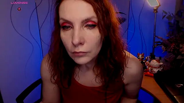 Snapshot of JohansonKatie chatting on December 3, 2025, 7:19 am JohansonKatie online show from December 3, 2025, 7:19 am