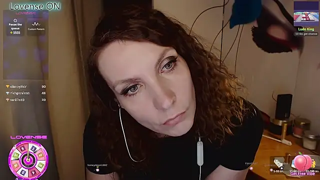 Snapshot of JohansonKatie chatting on February 25, 2025, 5:51 pm JohansonKatie online show from February 25, 2025, 5:51 pm