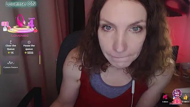 Snapshot of JohansonKatie chatting on March 12, 2025, 2:41 am JohansonKatie online show from March 12, 2025, 2:41 am